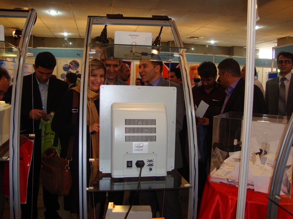 یون انالایزر کرتیوم